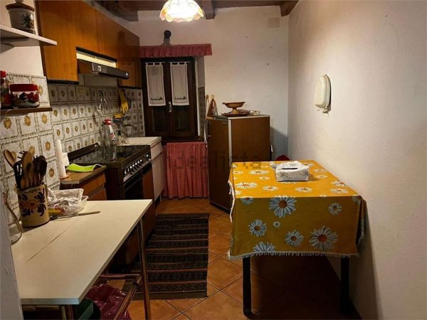 appartamento in vendita a Sestola in zona Vesale