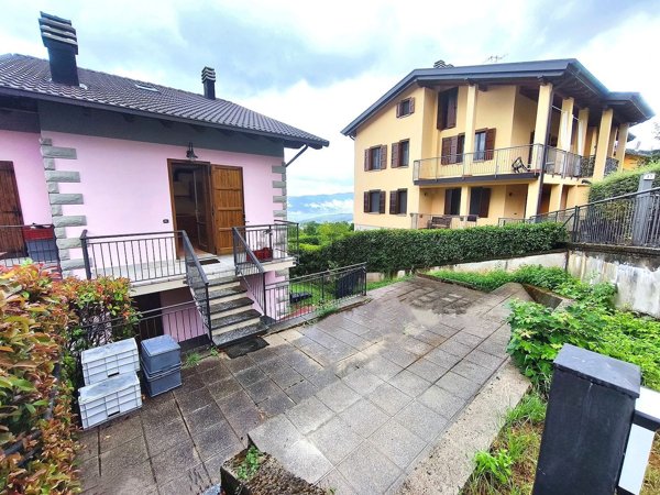 appartamento in vendita a Sestola in zona Pian del Falco