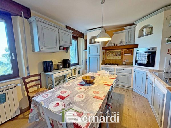 appartamento in vendita a Sestola in zona Pian del Falco