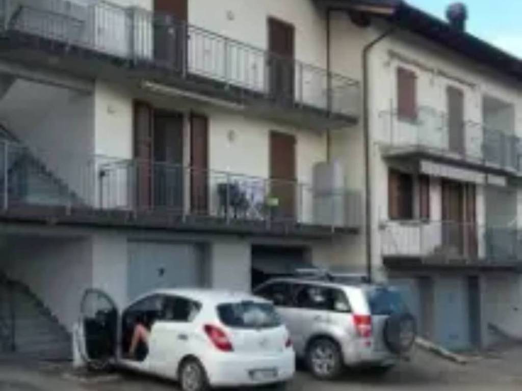 appartamento in vendita a Sestola in zona Pian del Falco