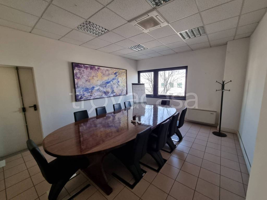 locale commerciale in vendita a Soliera