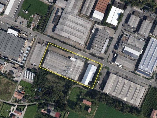 locale commerciale in vendita a Soliera in zona Limidi