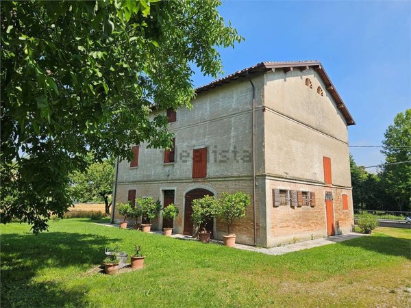 casa indipendente in vendita a Soliera