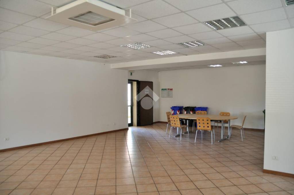 ufficio in vendita a Soliera in zona Appalto