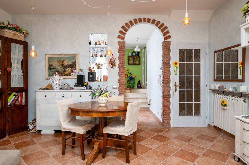 casa indipendente in vendita a Soliera