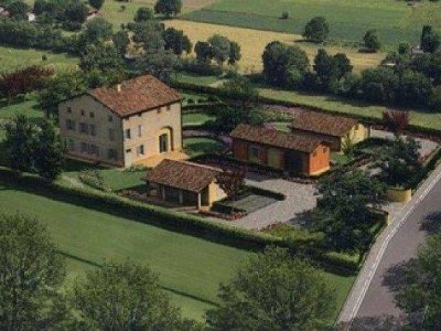casa indipendente in vendita a Soliera