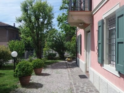 casa indipendente in vendita a Soliera