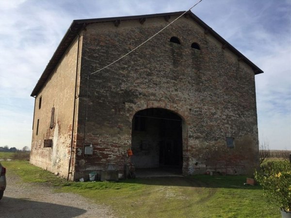 casa indipendente in vendita a Soliera in zona Secchia