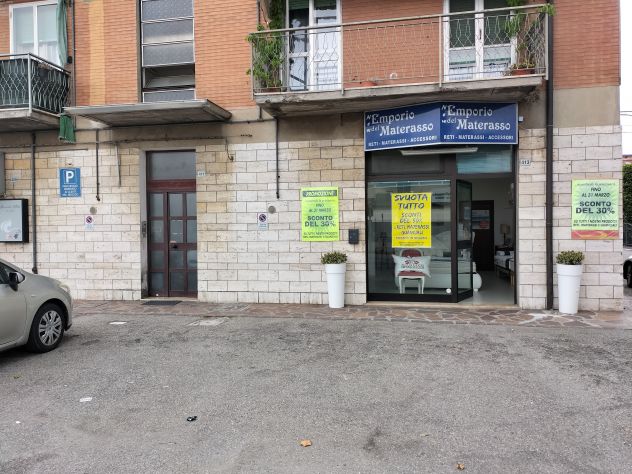 negozio in vendita a Soliera