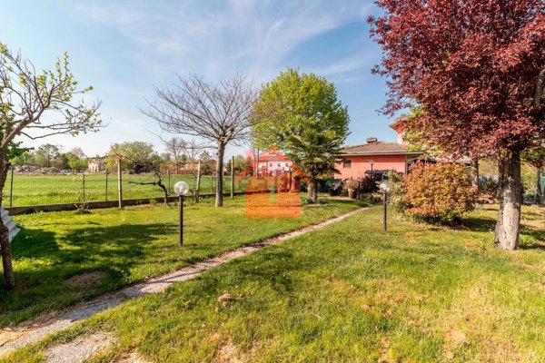 casa indipendente in vendita a Soliera