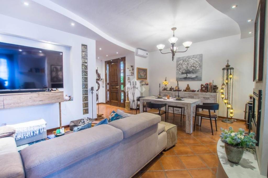 casa indipendente in vendita a Soliera in zona Limidi