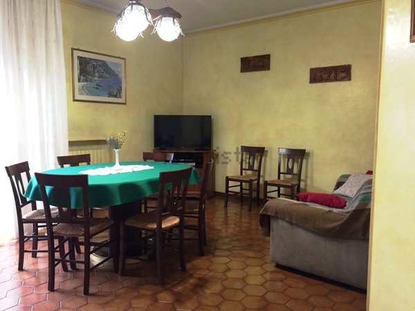 casa indipendente in vendita a Soliera