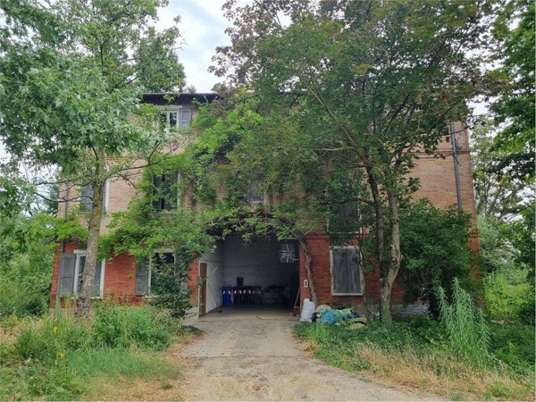 casa indipendente in vendita a Soliera