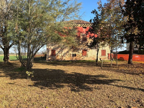 casale in vendita a Soliera in zona Limidi