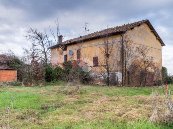 casa indipendente in vendita a Soliera