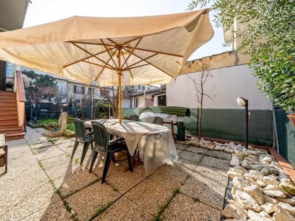 casa semindipendente in vendita a Soliera in zona Limidi