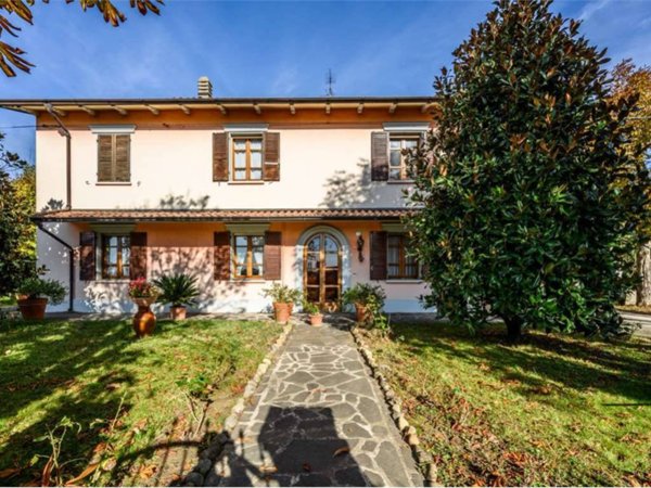casa indipendente in vendita a Soliera in zona Limidi