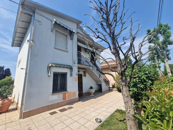 casa indipendente in vendita a Soliera in zona Sozzigalli