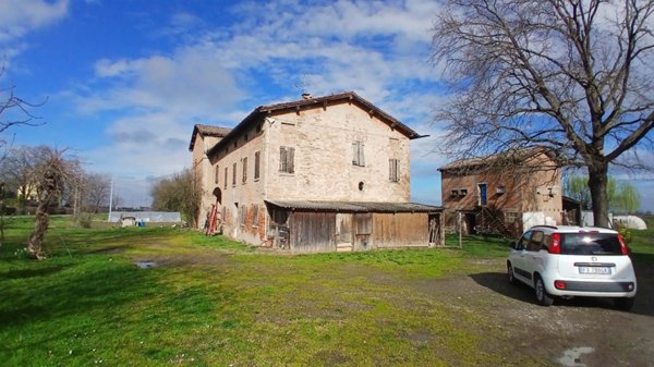 casa indipendente in vendita a Soliera