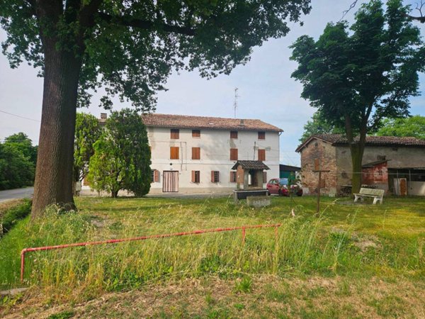 casa indipendente in vendita a Soliera