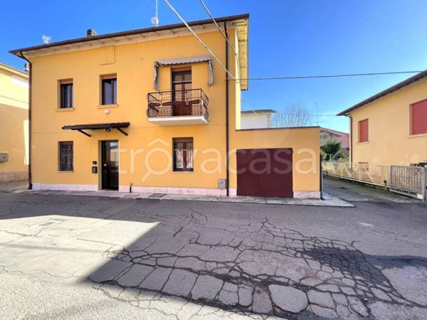 casa indipendente in vendita a Soliera in zona Sozzigalli