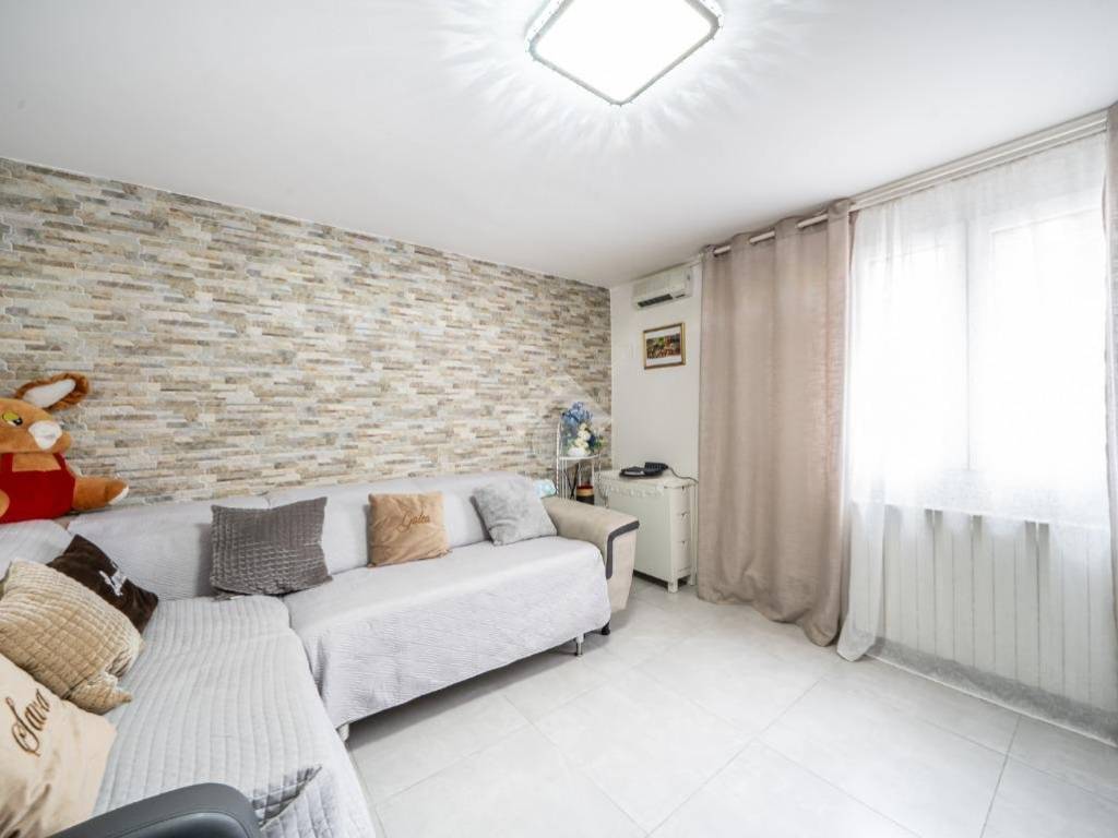 casa indipendente in vendita a Soliera