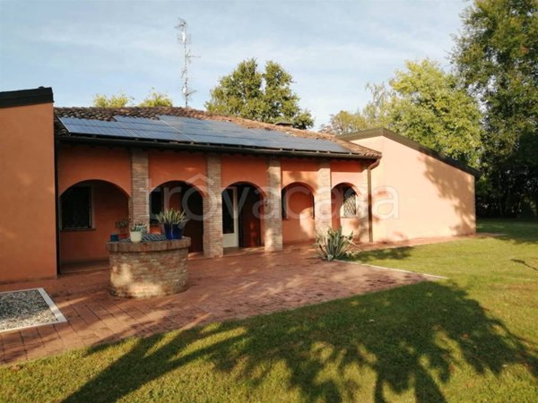 casa indipendente in vendita a Soliera in zona Limidi