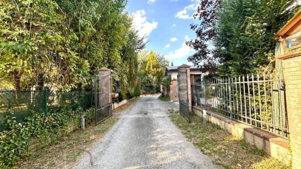 casa indipendente in vendita a Soliera