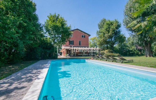 casa indipendente in vendita a Soliera