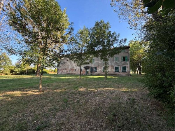 casa indipendente in vendita a Soliera