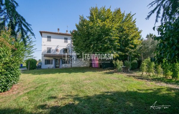 casa indipendente in vendita a Soliera