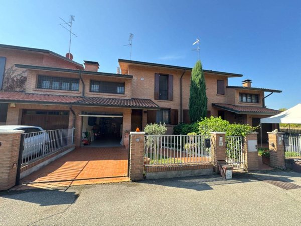 casa indipendente in vendita a Soliera in zona Limidi