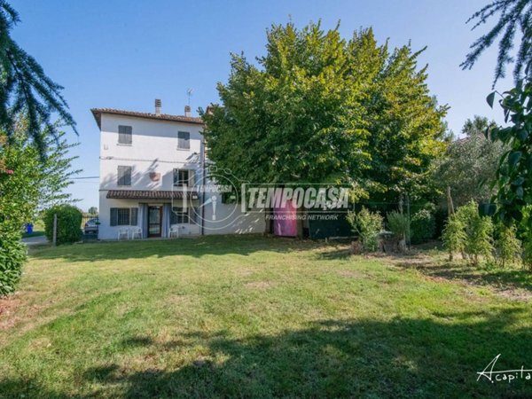casa indipendente in vendita a Soliera