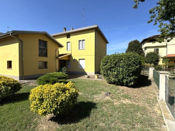 casa indipendente in vendita a Soliera