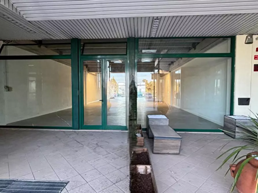 negozio in vendita a Soliera