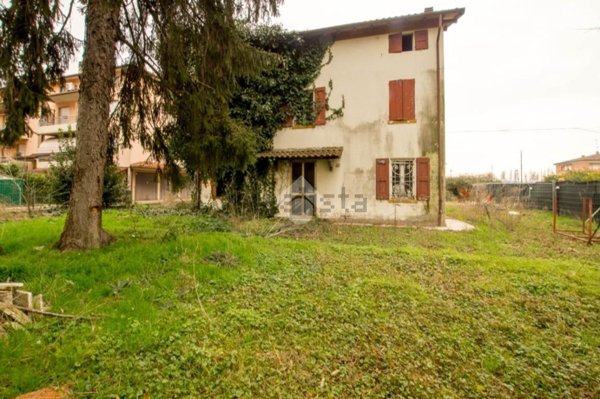 casale in vendita a Soliera in zona Appalto