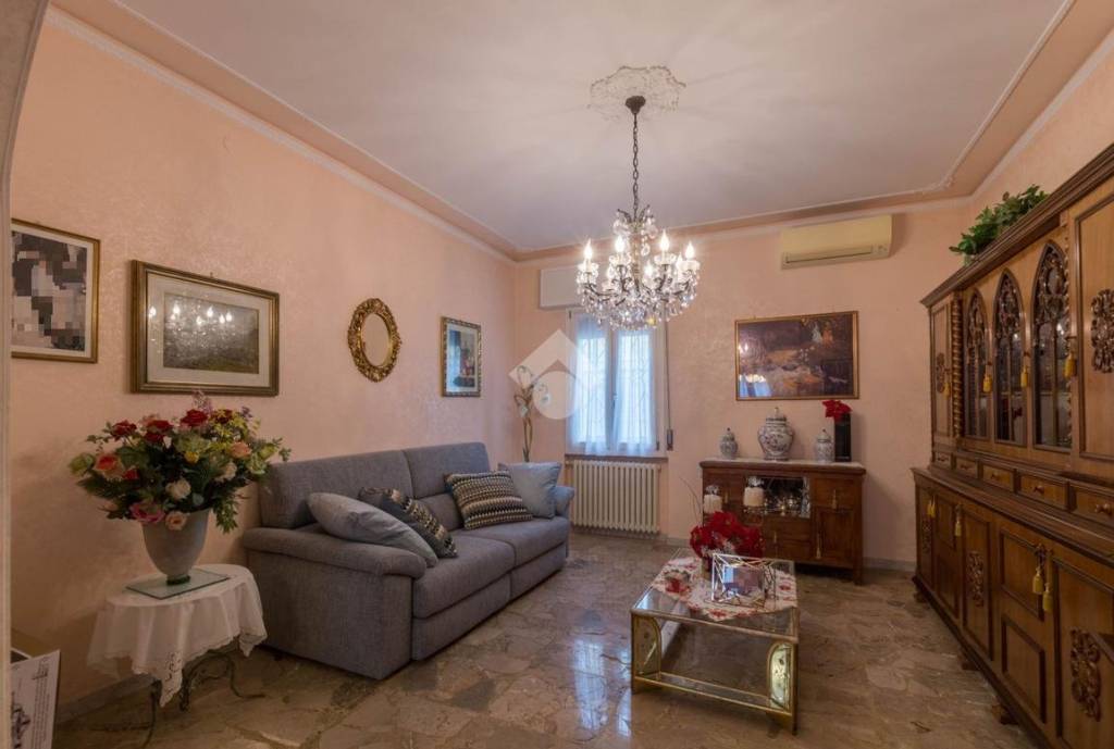 casa indipendente in vendita a Soliera in zona Sozzigalli