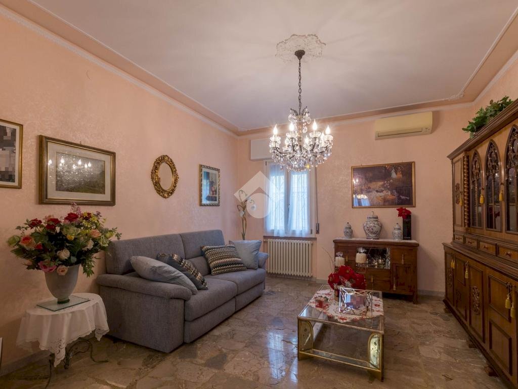 casa indipendente in vendita a Soliera in zona Sozzigalli