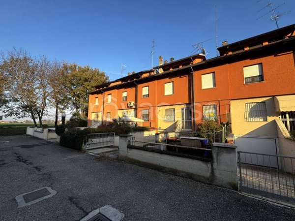 casa indipendente in vendita a Soliera