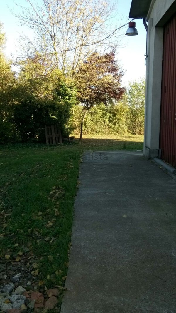 ufficio in vendita a Soliera in zona Sozzigalli