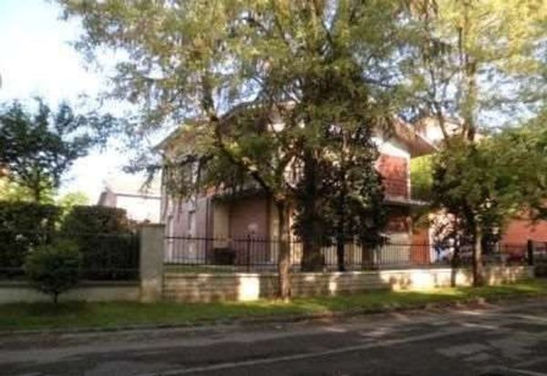 casa indipendente in vendita a Soliera