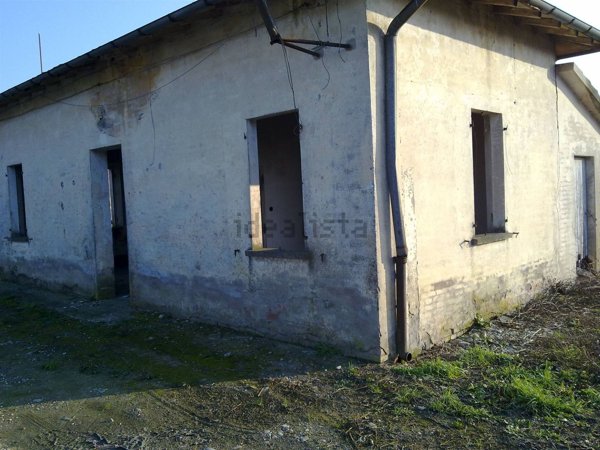 casa indipendente in vendita a Soliera