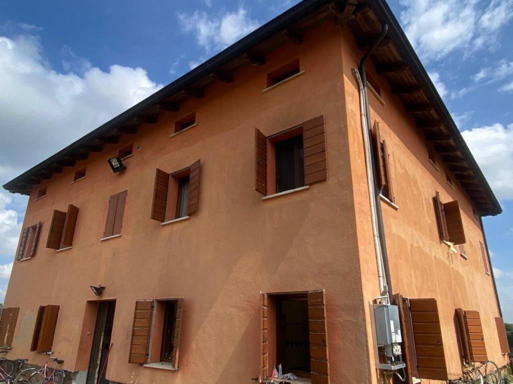 casa indipendente in vendita a Soliera