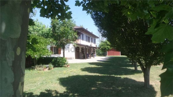 casa indipendente in vendita a Soliera