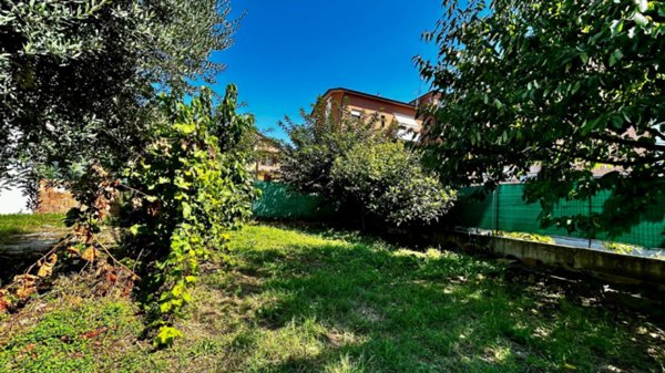 casa semindipendente in vendita a Soliera in zona Limidi