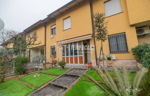 casa indipendente in vendita a Soliera