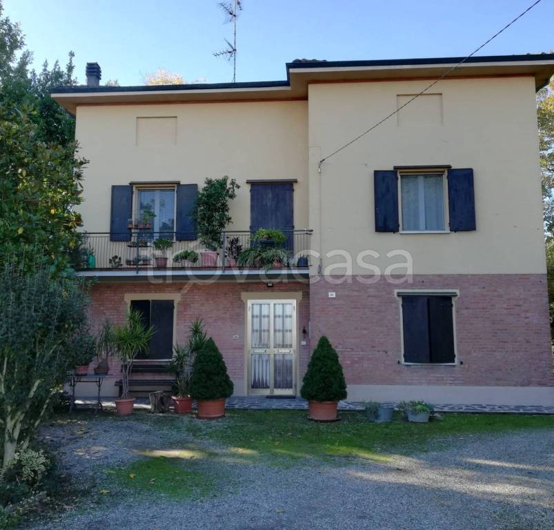 casa indipendente in vendita a Soliera