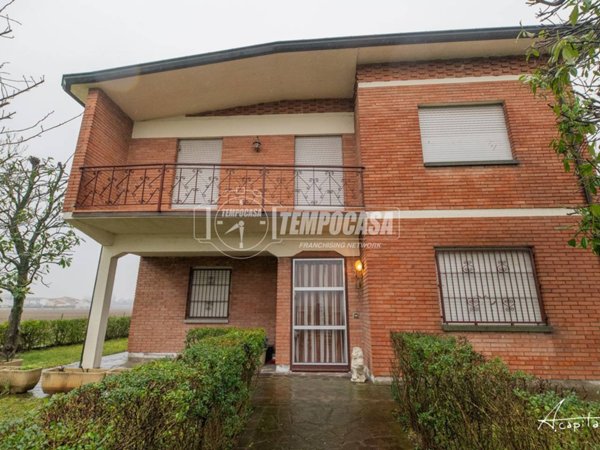 appartamento in vendita a Soliera in zona Limidi