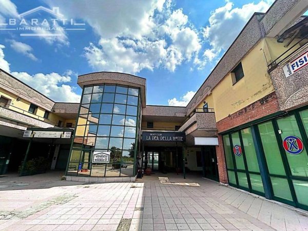 locale commerciale in vendita a Soliera