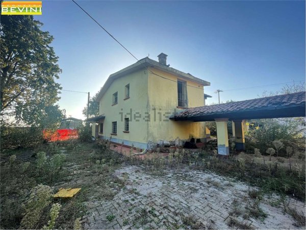 casa indipendente in vendita a Soliera in zona Sozzigalli